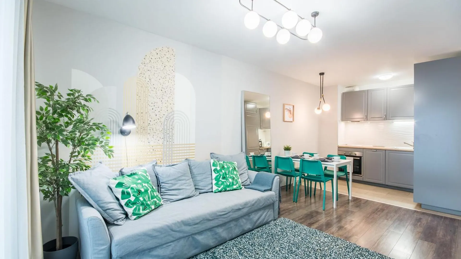 Very Central - Free Parking - Balcony Budapest Apartment