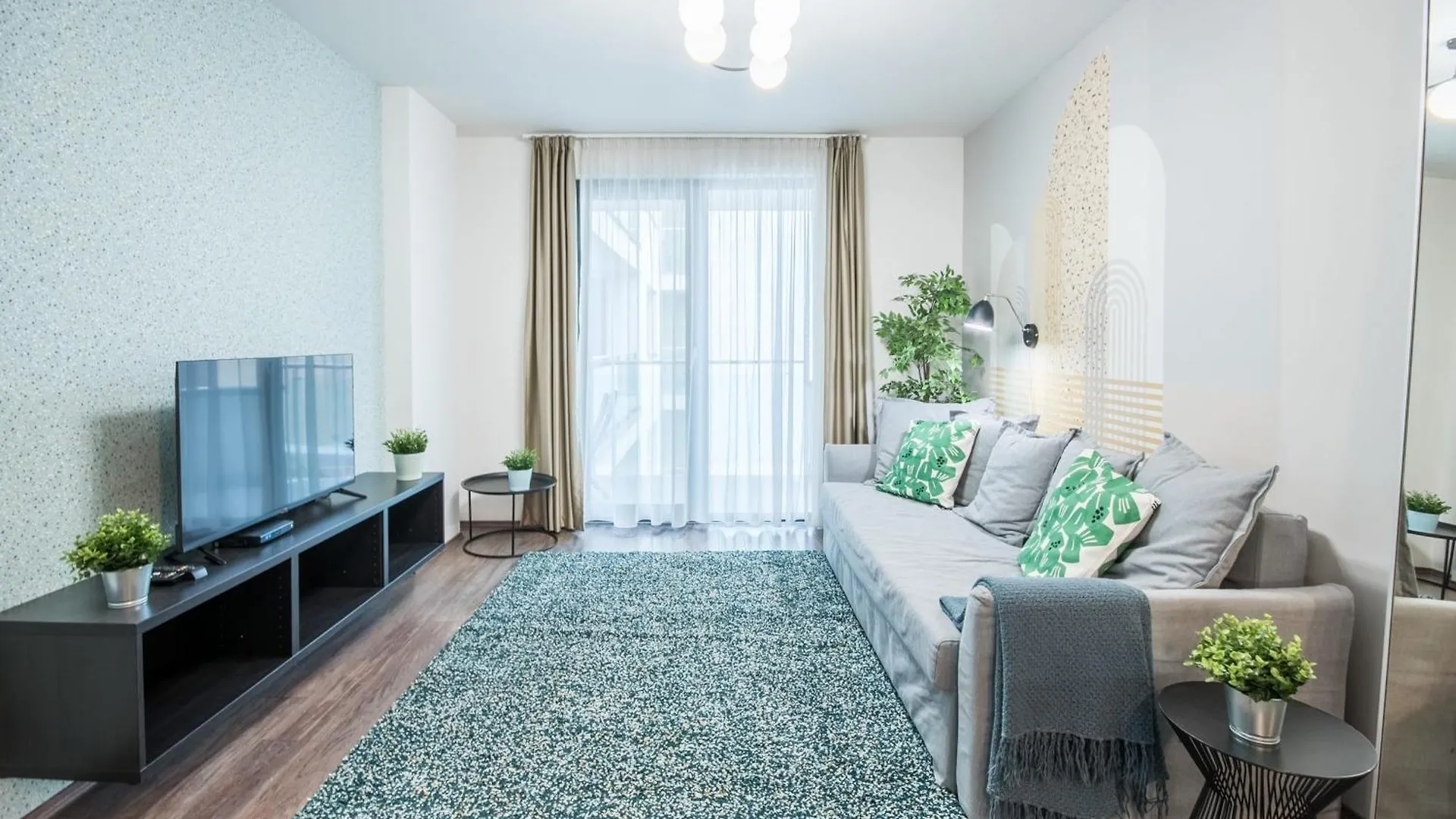 Very Central - Free Parking - Balcony Budapest Apartment